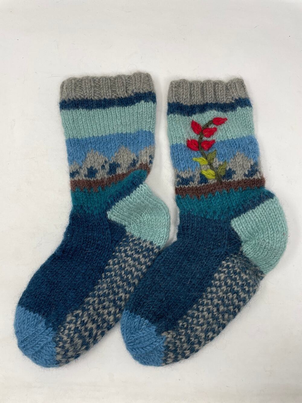 Lost Horizons Chloe Handknit Embroidered Cozy Comfy Socks Womens One Size Blue